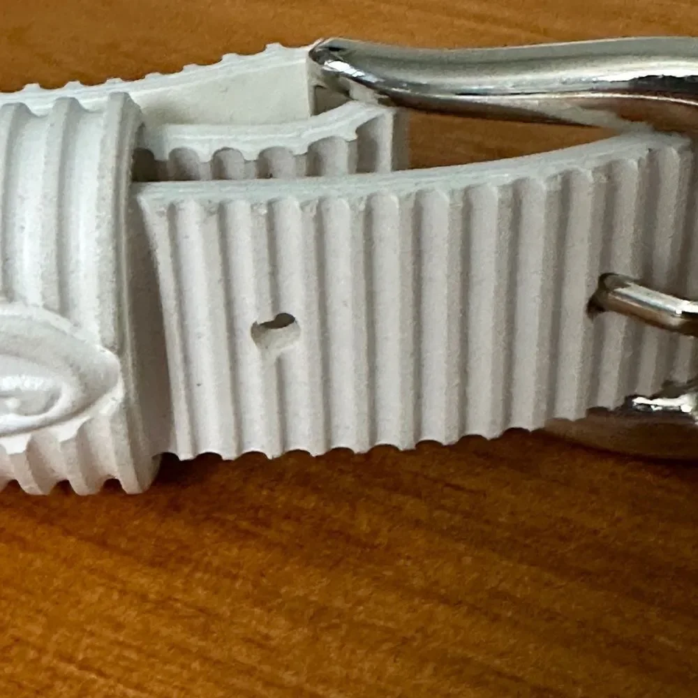 Vintage Liz Claiborne White Ribbed Belt Silver Buckle. Large